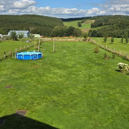 Maison Des Voisins Feriehus *